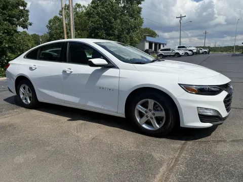 More photos of 2024 Chevrolet Malibu LT at Oakley Auto World, MO