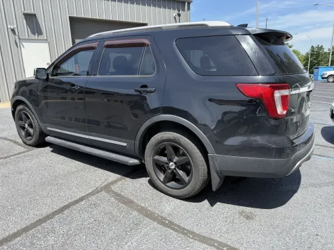Photos of 2017 Ford Explorer XLT for sale in Branson West, MO at Oakley Auto World