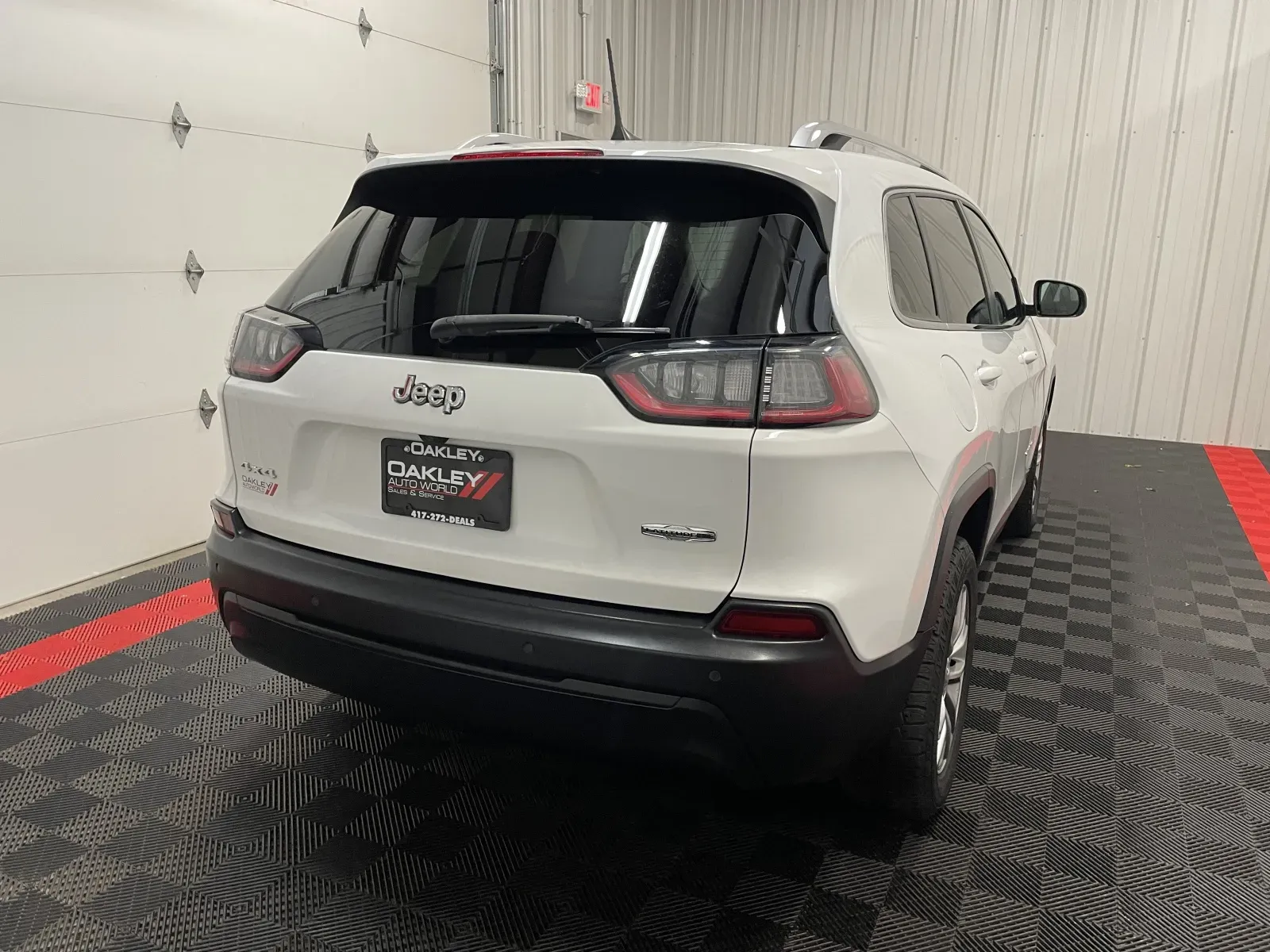 2021 Jeep Cherokee Latitude Plus - Photo 17