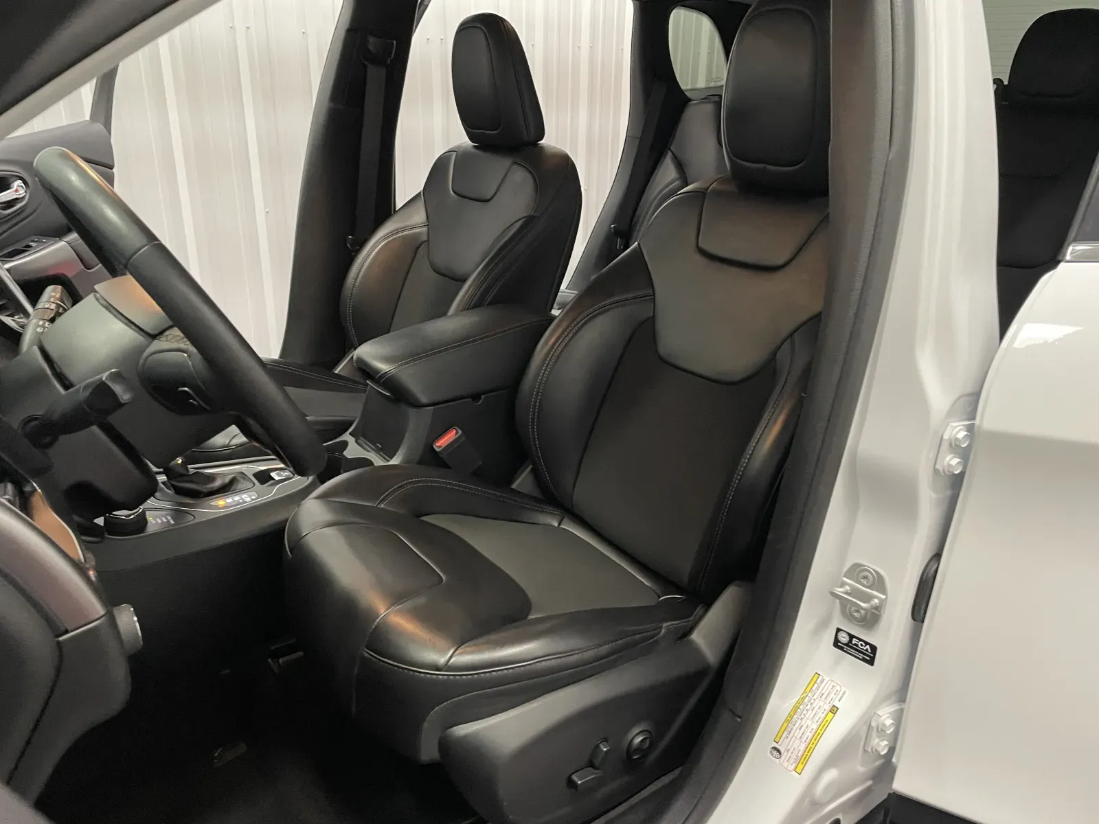 2021 Jeep Cherokee Latitude Plus - Photo 35