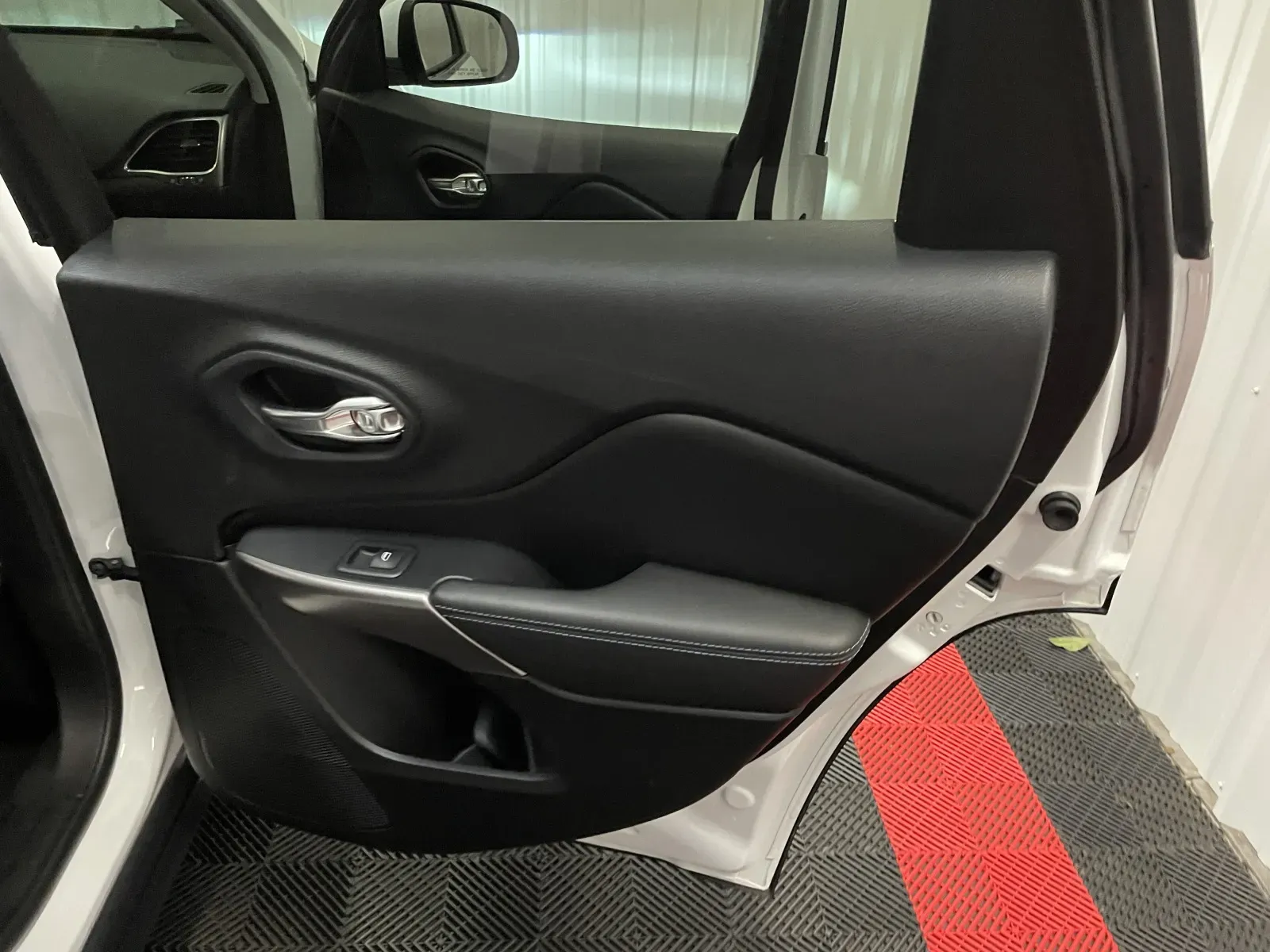 2021 Jeep Cherokee Latitude Plus - Photo 40