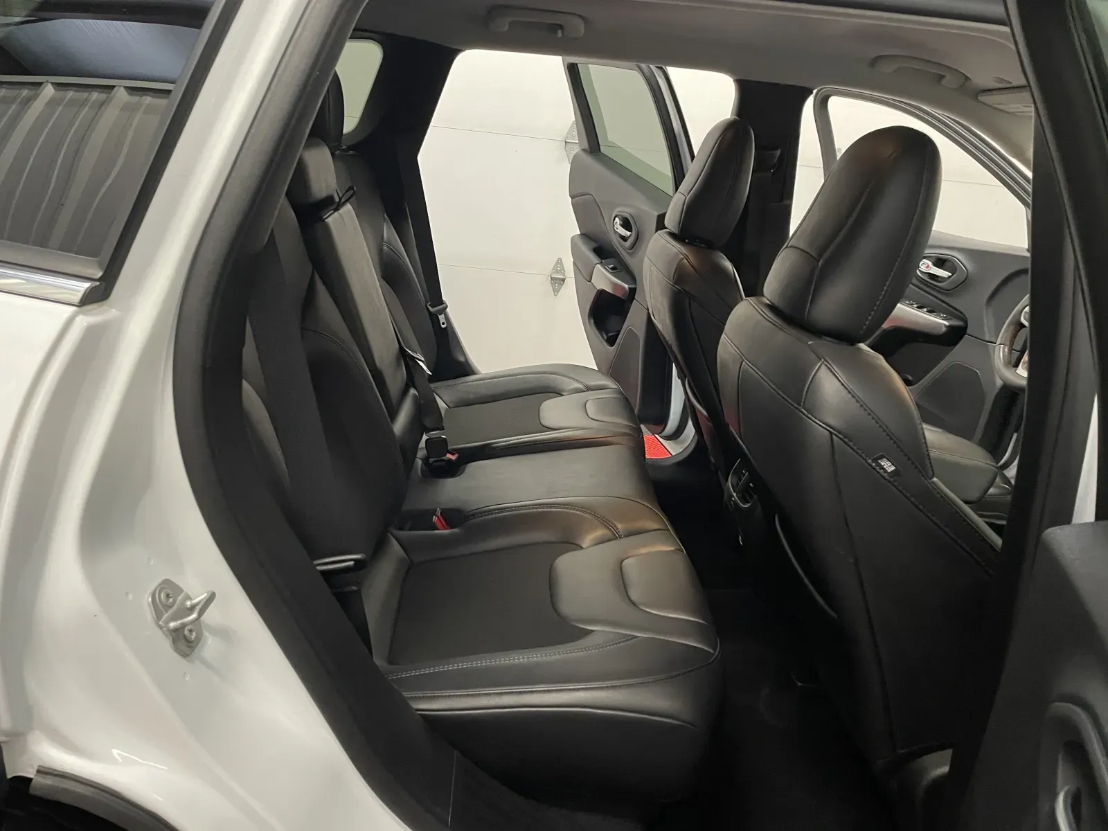 2021 Jeep Cherokee Latitude Plus - Photo 41