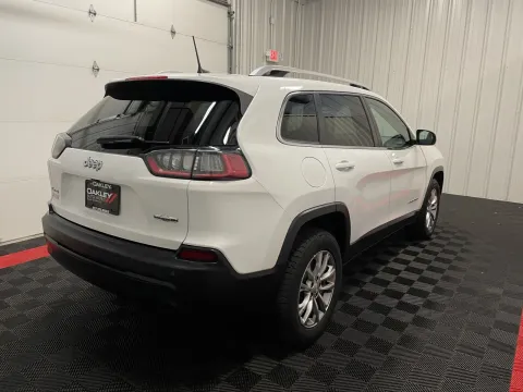 More photos of 2021 Jeep Cherokee Latitude Plus at Oakley Auto World, MO