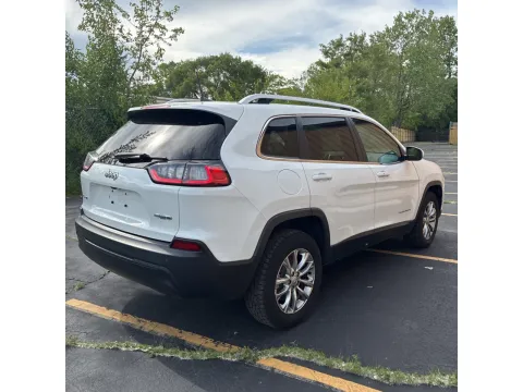 More photos of 2021 Jeep Cherokee Latitude Plus at Oakley Auto World, MO