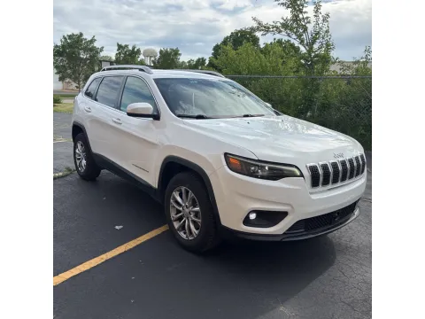 More photos of 2021 Jeep Cherokee Latitude Plus at Oakley Auto World, MO