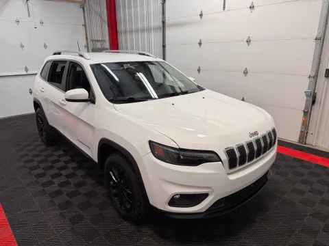 More photos of 2021 Jeep Cherokee Latitude Plus at Oakley Auto World, MO