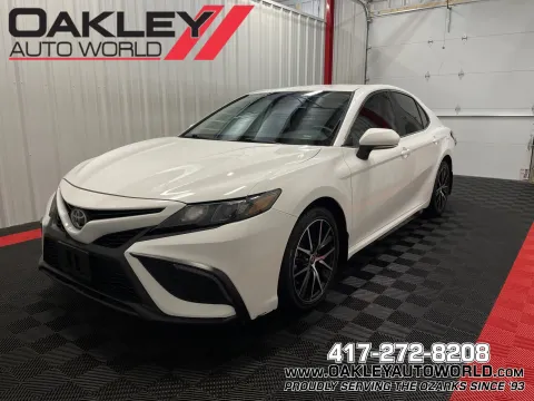 White 2023 Toyota Camry SE for sale in Branson West, MO