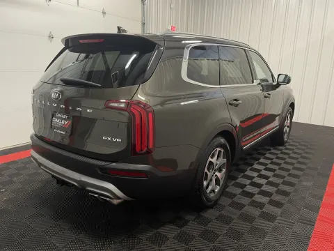 More photos of 2020 Kia Telluride EX at Oakley Auto World, MO