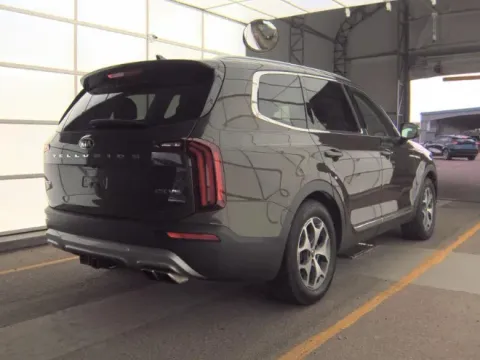 More photos of 2020 Kia Telluride EX at Oakley Auto World, MO