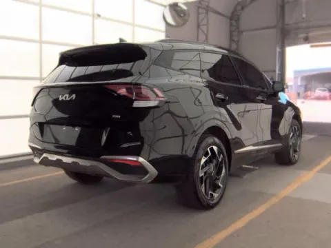 More photos of 2023 Kia Sportage SX-Prestige at Oakley Auto World, MO
