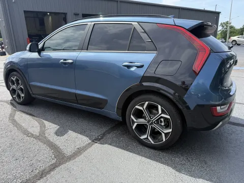 Photos of 2023 Kia Niro Plug-In Hybrid SX for sale in Branson West, MO at Oakley Auto World