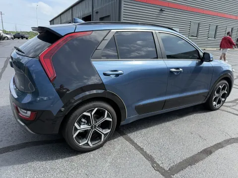 More photos of 2023 Kia Niro Plug-In Hybrid SX at Oakley Auto World, MO