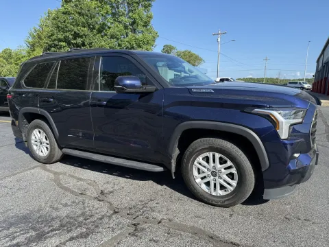 More photos of 2023 Toyota Sequoia SR5 at Oakley Auto World, MO