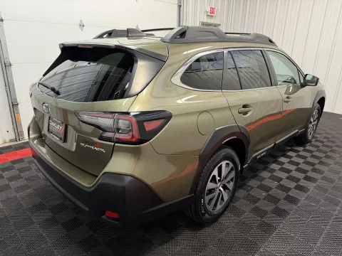 More photos of 2024 Subaru Outback Premium at Oakley Auto World, MO