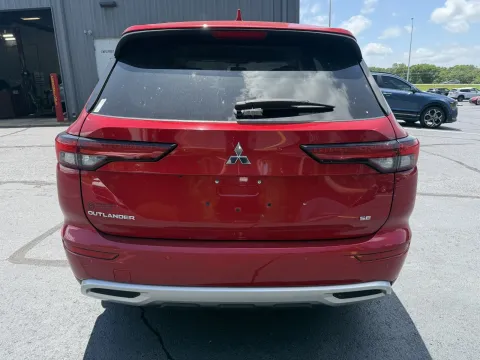 Another view of 2024 Mitsubishi Outlander SE for sale in Branson West, MO at Oakley Auto World