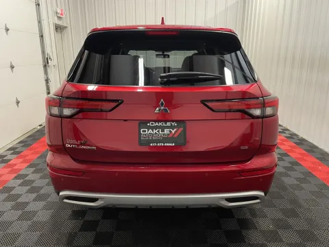 Another view of 2024 Mitsubishi Outlander SE for sale in Branson West, MO at Oakley Auto World