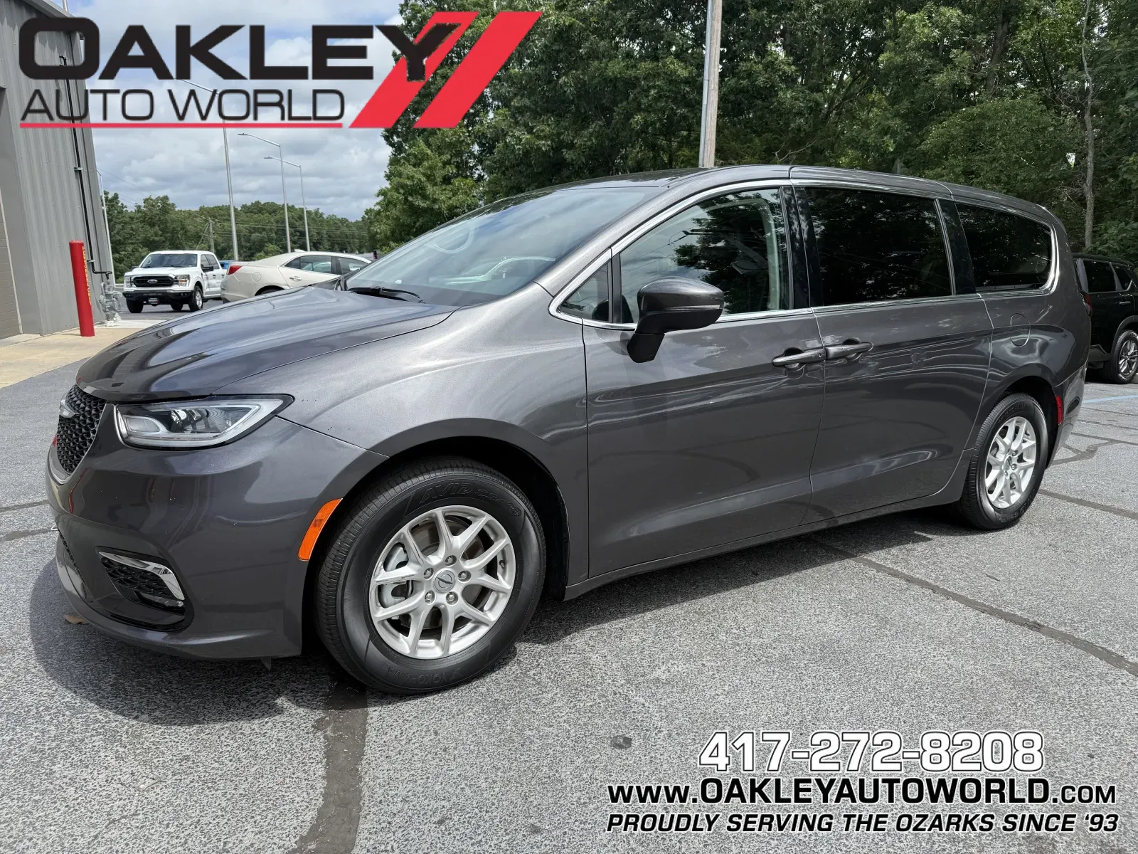 Unknown 2023 Chrysler Pacifica Touring L for sale in Branson West, MO
