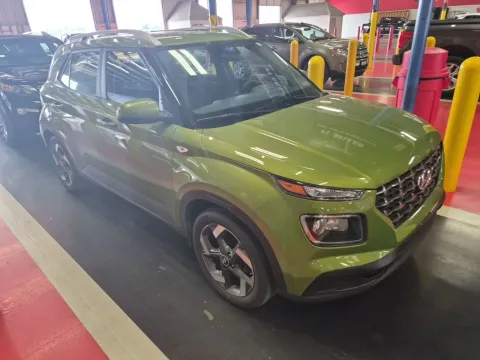 More photos of 2023 Hyundai Venue SEL at Oakley Auto World, MO