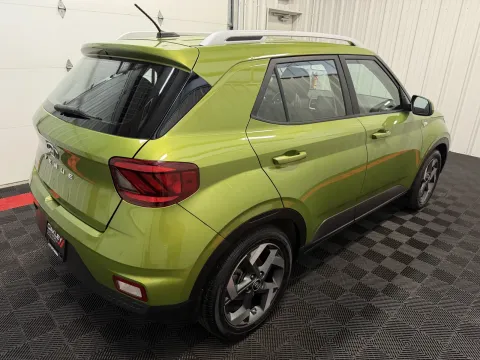 More photos of 2023 Hyundai Venue SEL at Oakley Auto World, MO