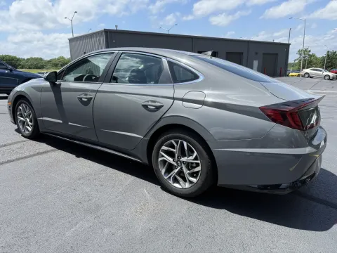 Photos of 2020 Hyundai Sonata SEL for sale in Branson West, MO at Oakley Auto World