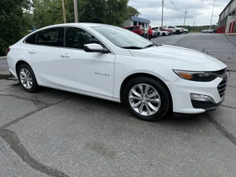 More photos of 2022 Chevrolet Malibu LT at Oakley Auto World, MO