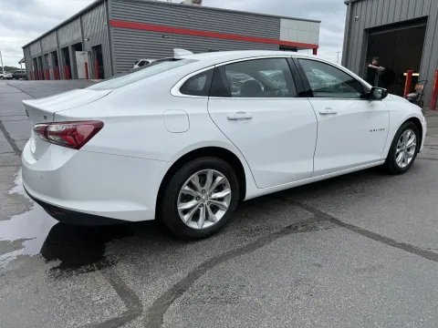 More photos of 2022 Chevrolet Malibu LT at Oakley Auto World, MO