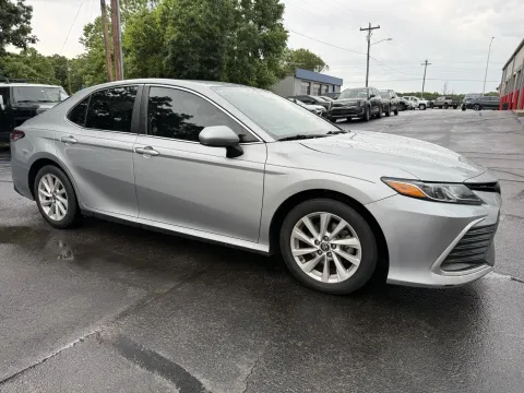 More photos of 2021 Toyota Camry LE at Oakley Auto World, MO
