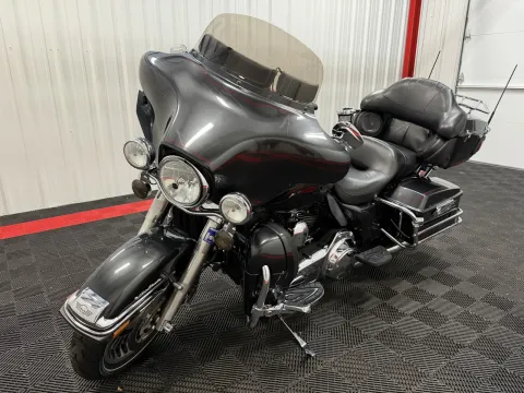 Photos of 2009 Harley-Davidson for sale in Branson West, MO at Oakley Auto World