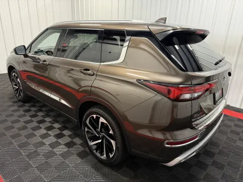 Photos of 2023 Mitsubishi Outlander SEL for sale in Branson West, MO at Oakley Auto World