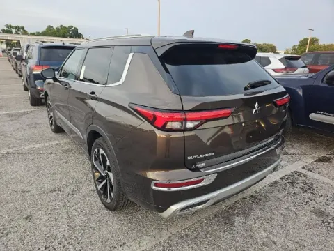 Photos of 2023 Mitsubishi Outlander SEL for sale in Branson West, MO at Oakley Auto World