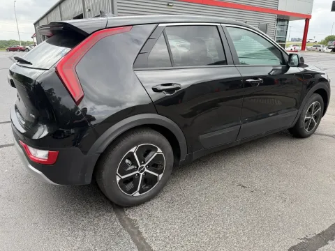 More photos of 2026 Kia Niro LX at Oakley Auto World, MO
