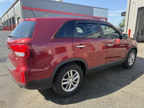 More photos of 2014 Kia Sorento LX at Oakley Auto World, MO
