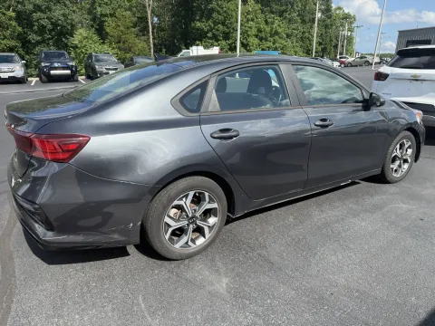More photos of 2021 Kia Forte LXS at Oakley Auto World, MO
