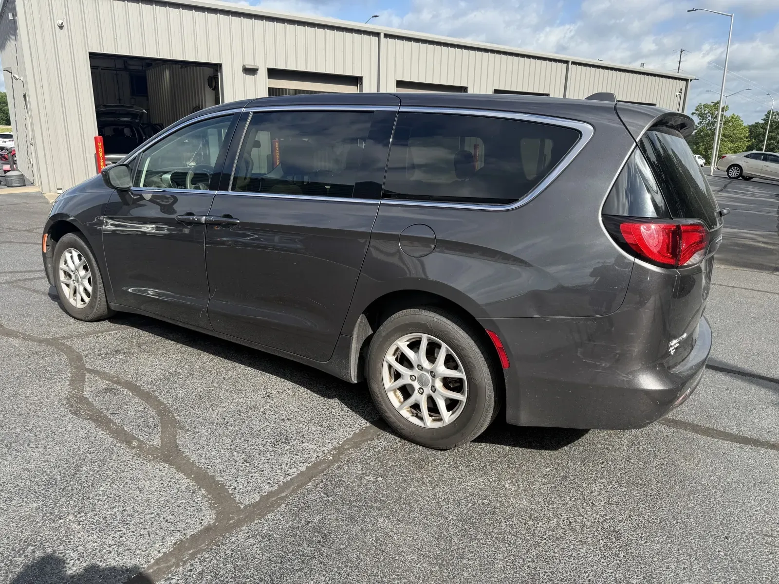 Vehicle Image 2