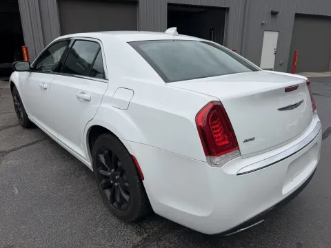 Photos of 2022 Chrysler 300 Touring for sale in Branson West, MO at Oakley Auto World