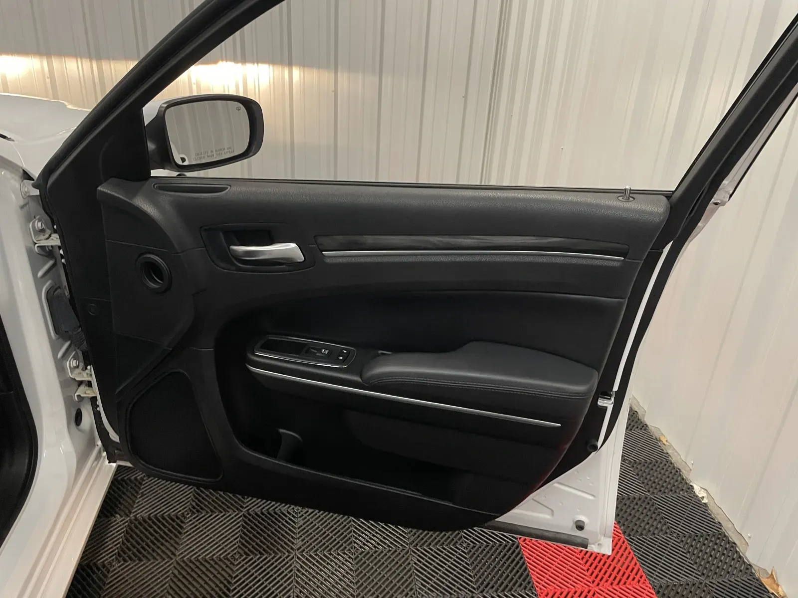 Chrysler 300 photo 41