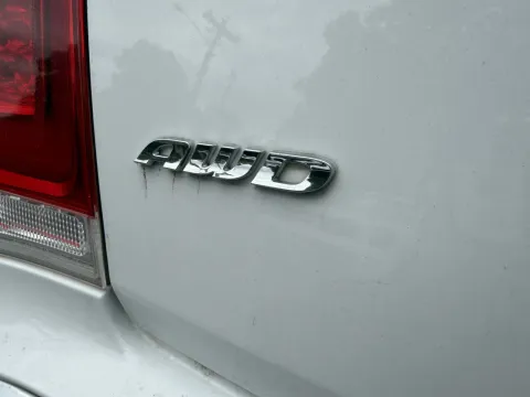 More photos of 2022 Chrysler 300 Touring at Oakley Auto World, MO