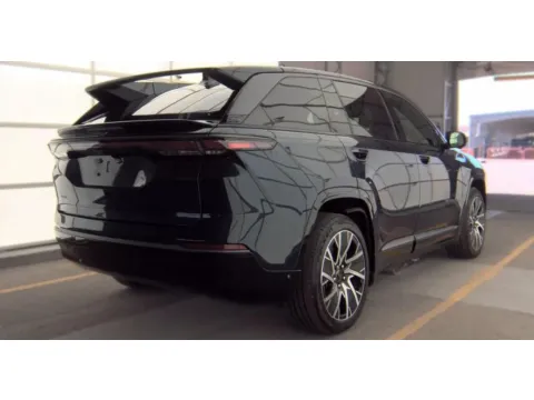More photos of 2025 Jeep Wagoneer S Limited at Oakley Auto World, MO