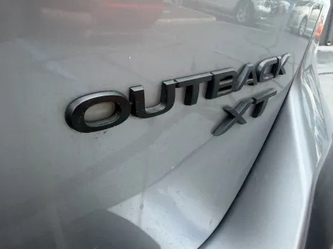 More photos of 2021 Subaru Outback Onyx Edition XT at Oakley Auto World, MO