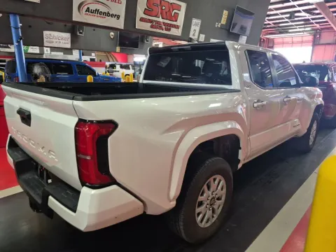 More photos of 2025 Toyota Tacoma SR5 at Oakley Auto World, MO