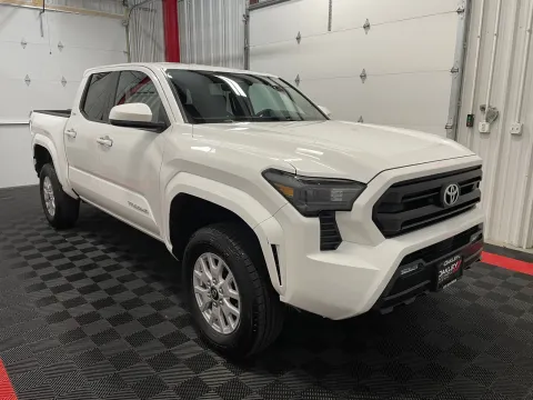 More photos of 2025 Toyota Tacoma SR5 at Oakley Auto World, MO