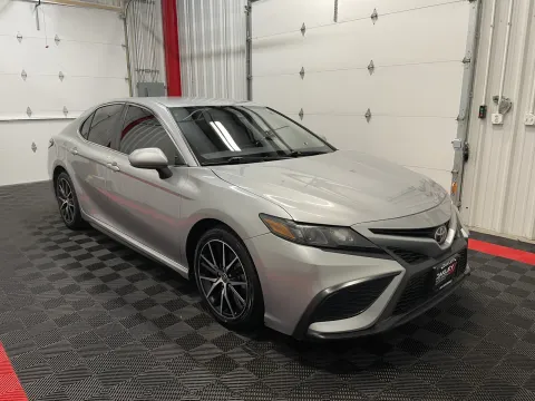 More photos of 2021 Toyota Camry SE at Oakley Auto World, MO