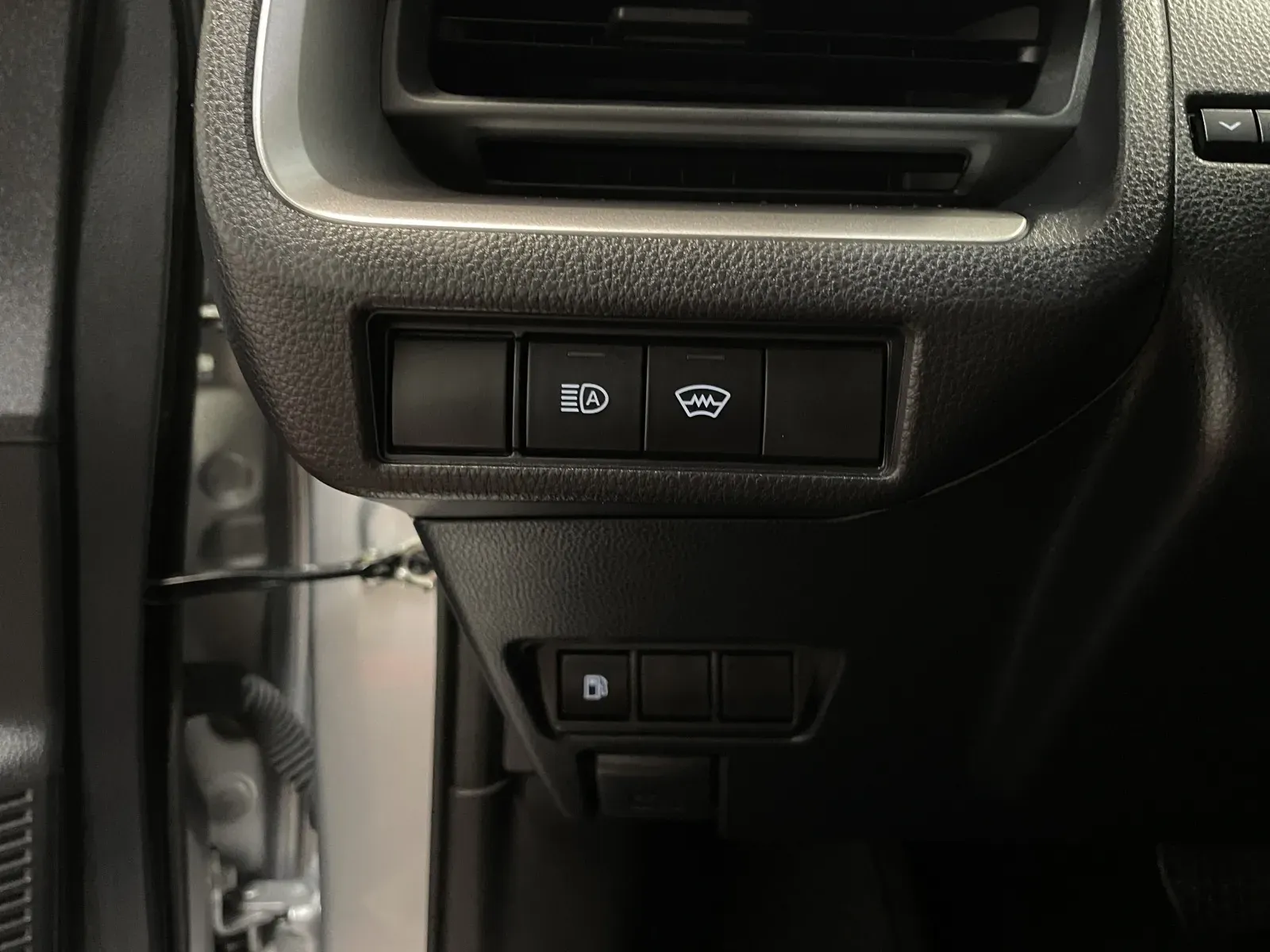 Toyota Prius photo 24