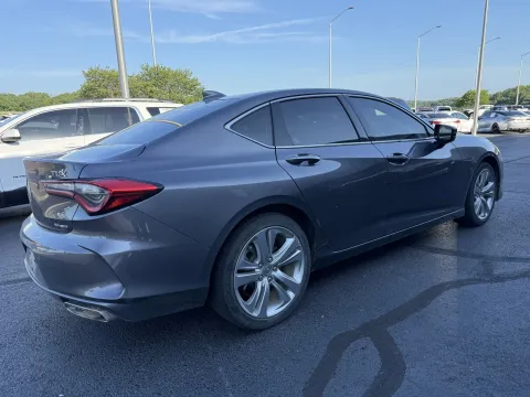 More photos of 2021 Acura TLX Technology Package at Oakley Auto World, MO