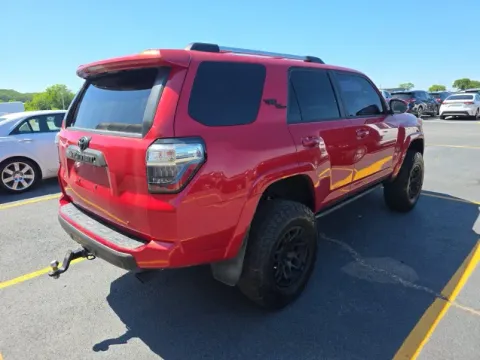 More photos of 2018 Toyota 4Runner TRD Off-Road Premium at Oakley Auto World, MO