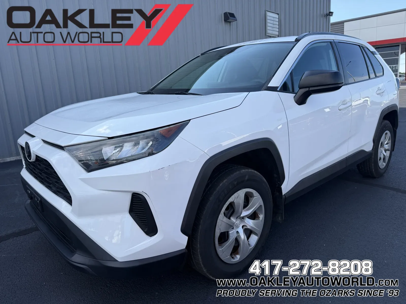 White 2021 Toyota RAV4 LE for sale in Branson West, MO