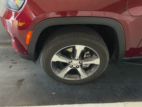 More photos of 2023 Jeep Grand Cherokee 4xe at Oakley Auto World, MO