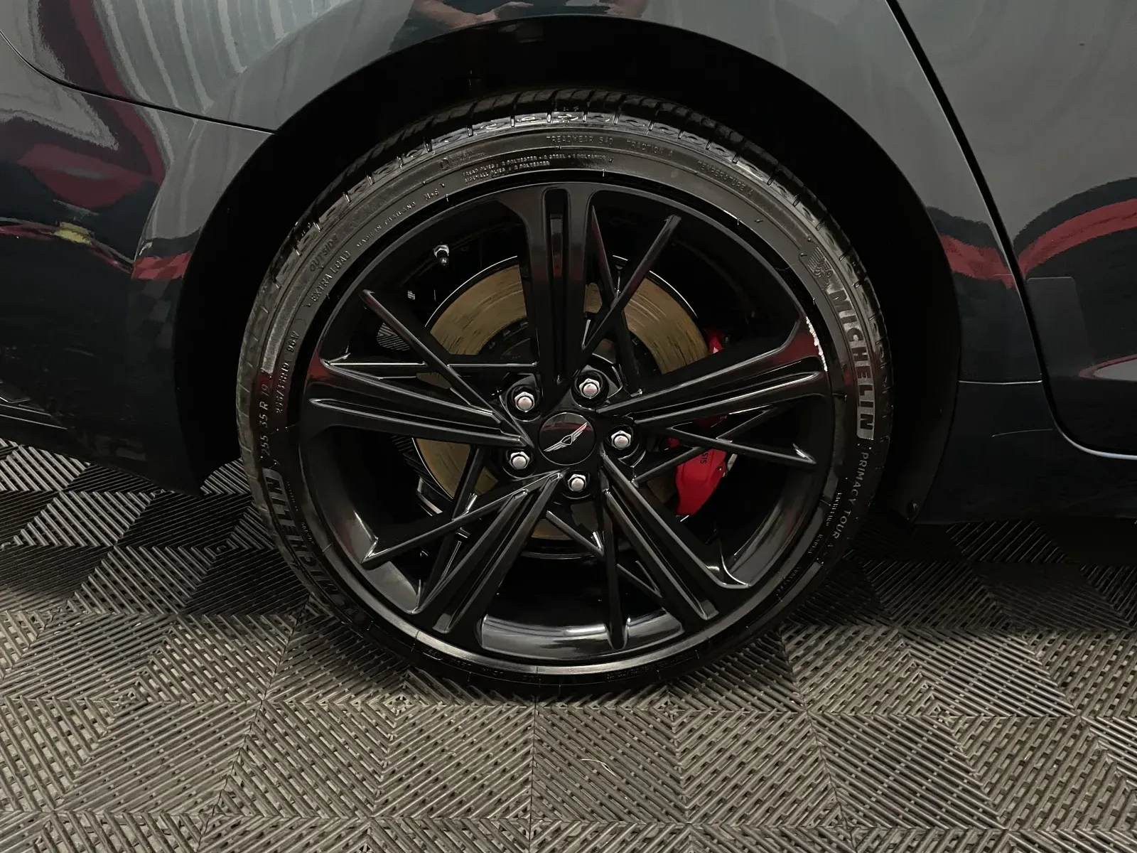 Genesis G70 photo 16