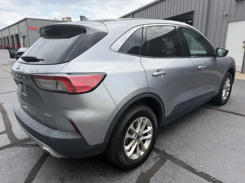 More photos of 2022 Ford Escape SE at Oakley Auto World, MO