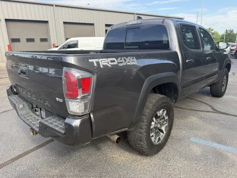 More photos of 2020 Toyota Tacoma TRD Off-Road at Oakley Auto World, MO